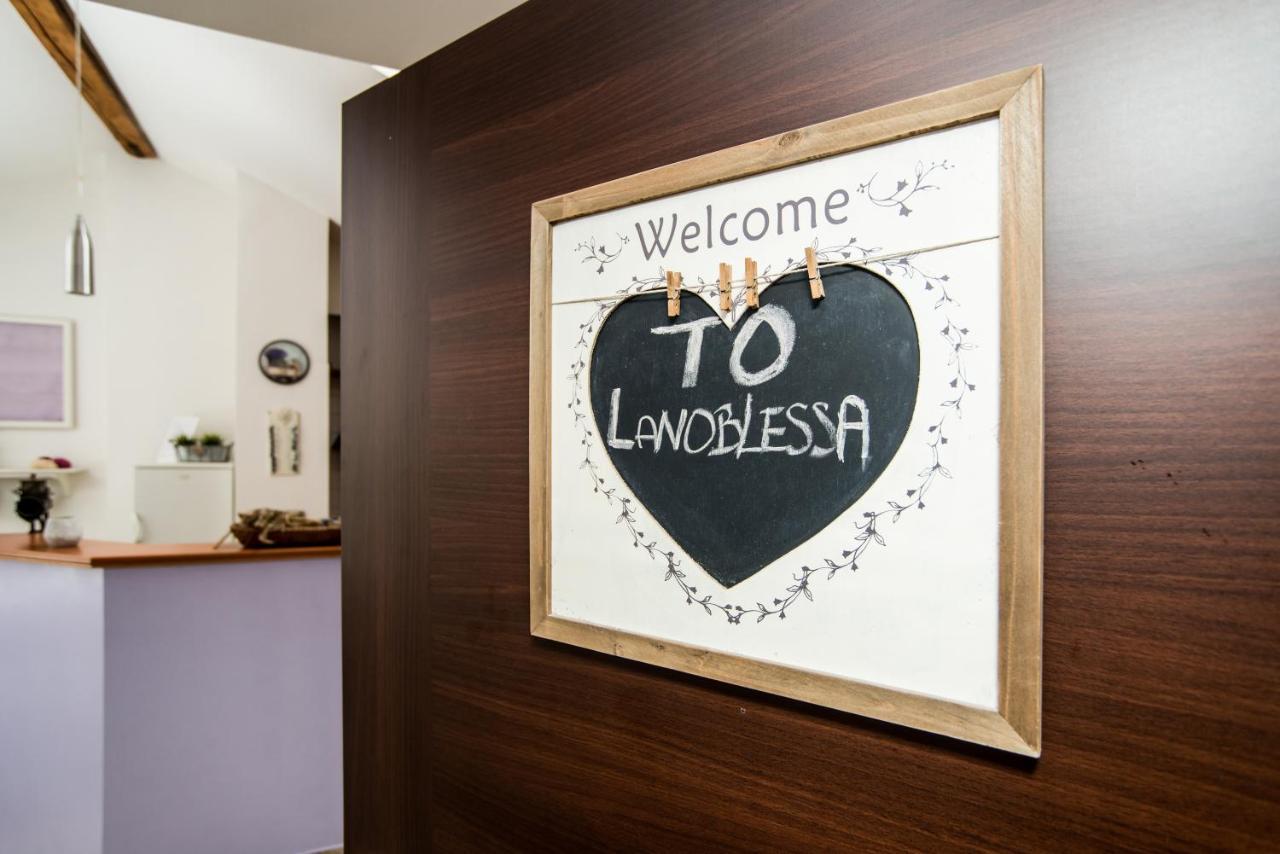 Lanoblessa Apartment Prague Exterior photo